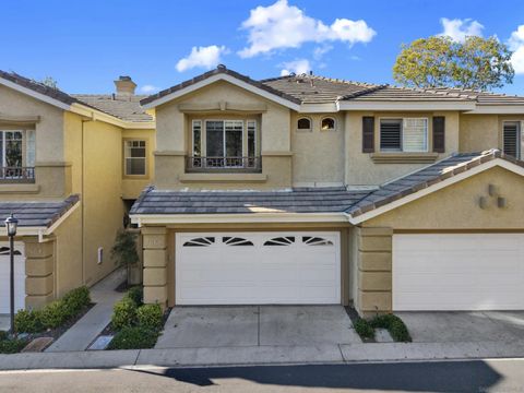 Photo of 3668 Ruette De Ville, San Diego, CA 92130 (MLS # 260009232)