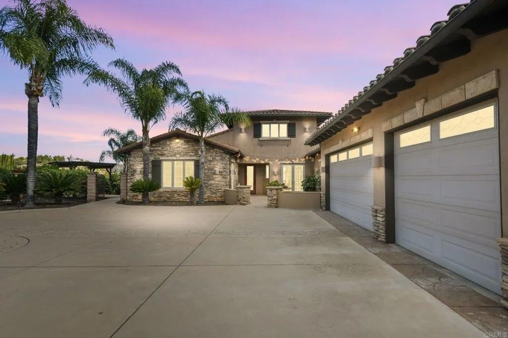 Photo of 164 Dawn View Way, El Cajon, CA 92021 (MLS # PTP2601929)