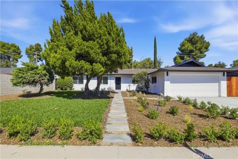 Photo of 11224 Blucher Avenue, Granada Hills, CA 91344 (MLS # SR26163255)