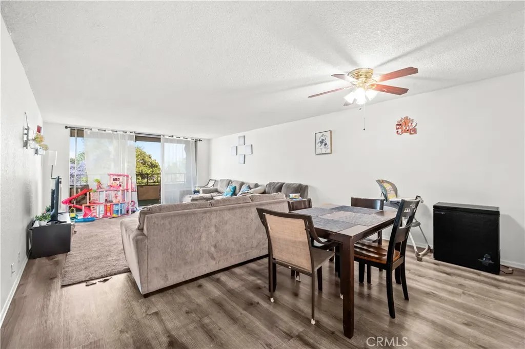 4505 California 402