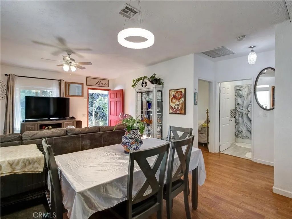 Photo of 841 W 58th St, Los Angeles, CA 90037 (MLS # SB26016973)