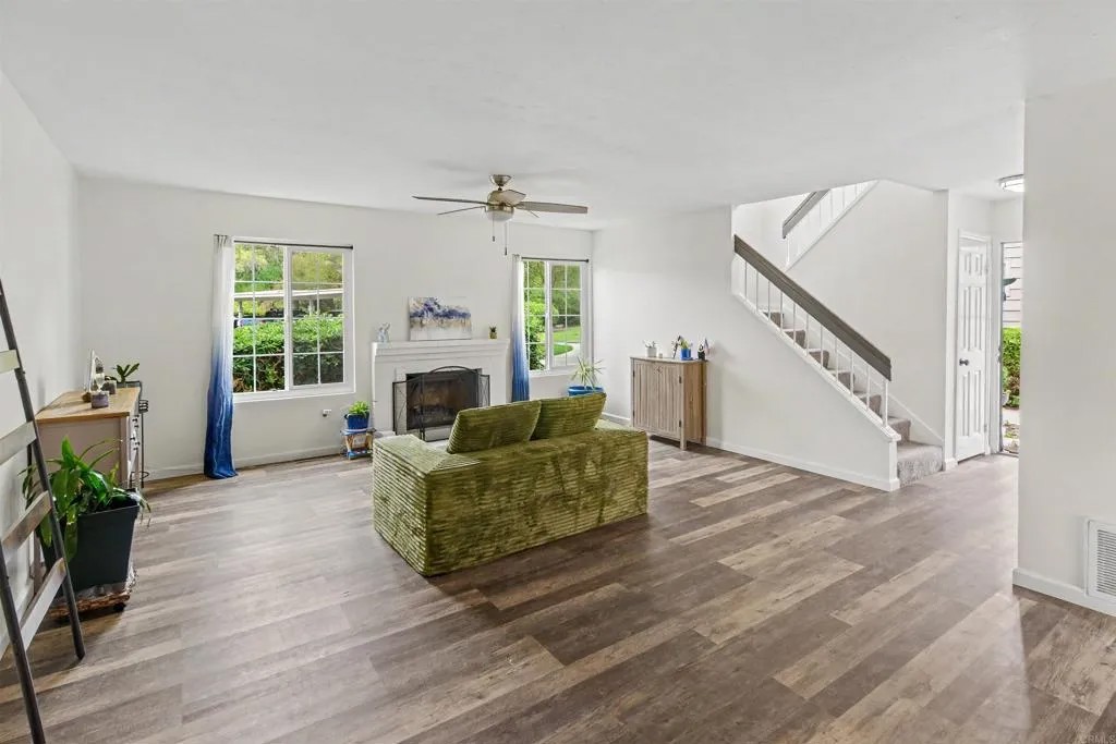2836 Hillsboro Court
