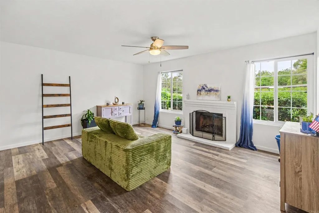 2836 Hillsboro Court