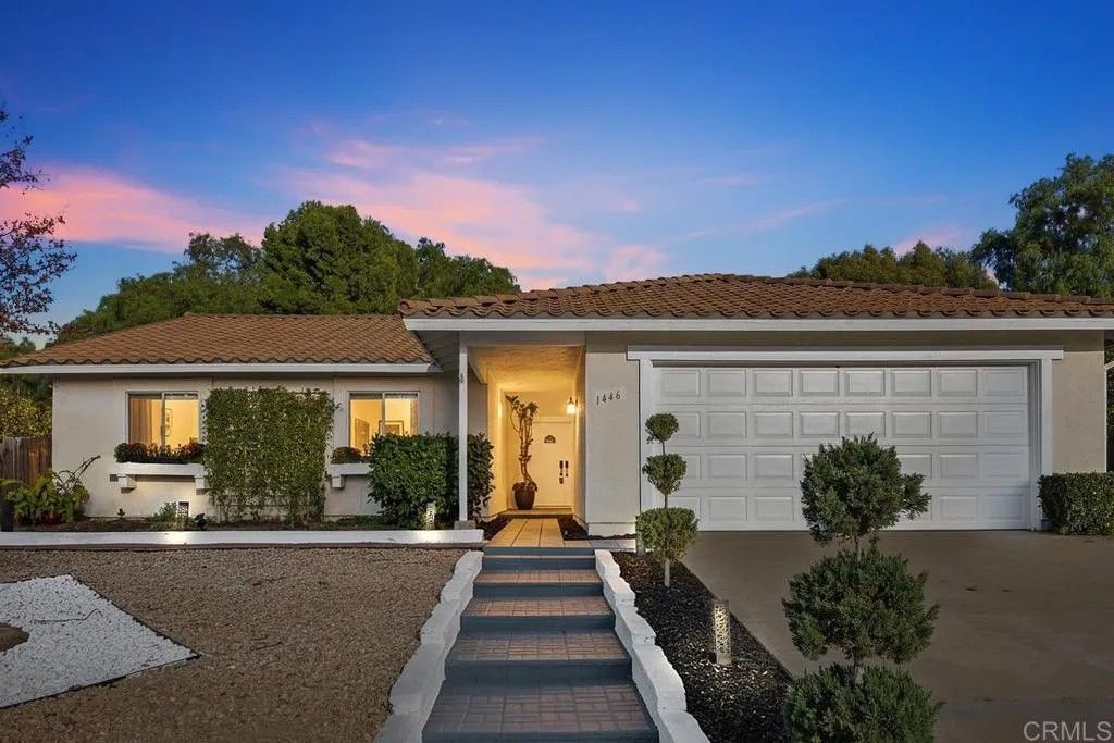 Photo of 1446 San Carlos Place, Escondido, CA 92026 (MLS # NDP2510845)