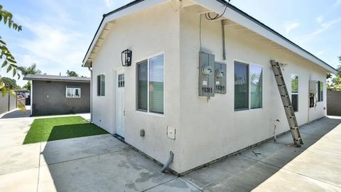 Tiny photo for 10301 Antigua Street, Anaheim, CA 92804 (MLS # PW25253348)