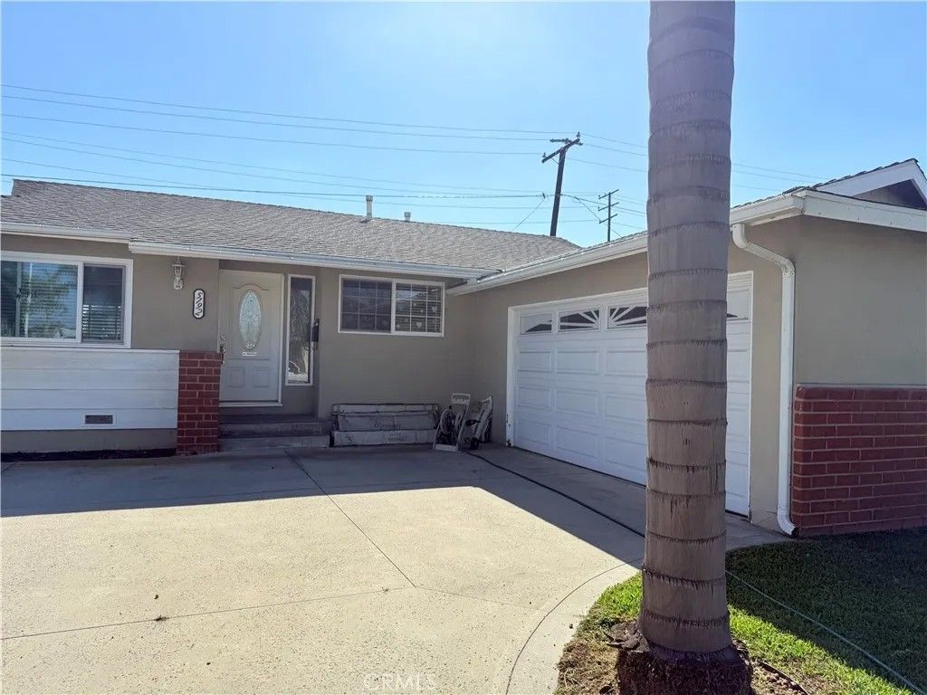 Photo of 5192 Skylark Dr, Huntington Beach, CA 92649 (MLS # OC25247277)
