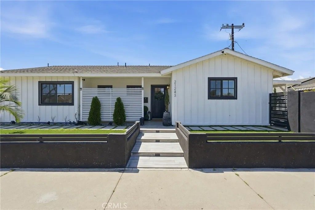 Photo of 21243 Wilder Ave, Lakewood, CA 90715 (MLS # PW26091207)