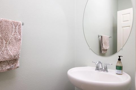 Tiny photo for 211 Spotted Saddle Way, Fallbrook, CA 92028 (MLS # 250041301)