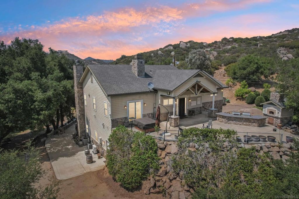 Photo of 14671 Mussey Grade Rd, Ramona, CA 92065 (MLS # 250041077)