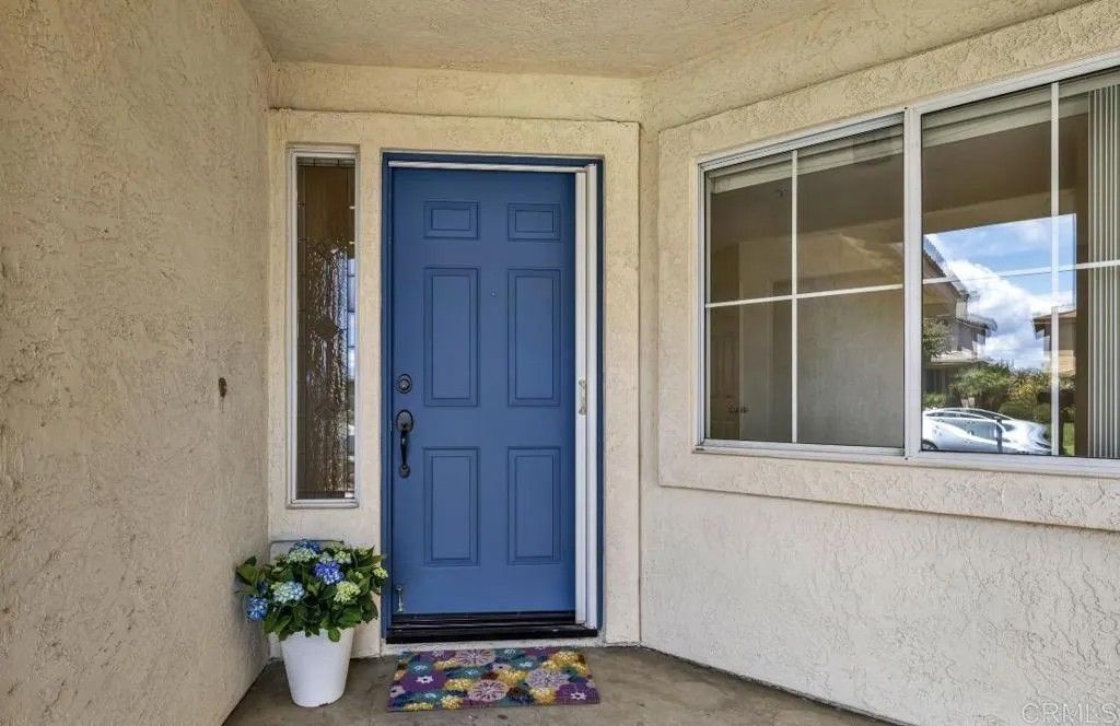 Photo of 2507 Starlight GLN, Escondido, CA 92026 (MLS # NDP2604365)
