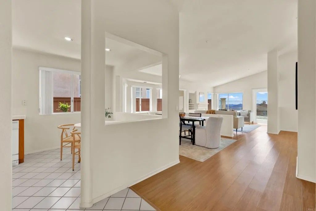 Photo of 2507 Starlight GLN, Escondido, CA 92026 (MLS # NDP2604365)