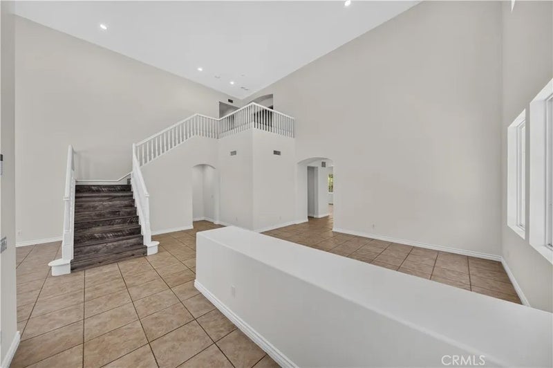 17 Turning Leaf Way
