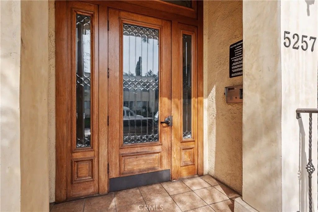 Photo of 5257 Radford Ave #101, Valley Village, CA 91607 (MLS # PV26081776)