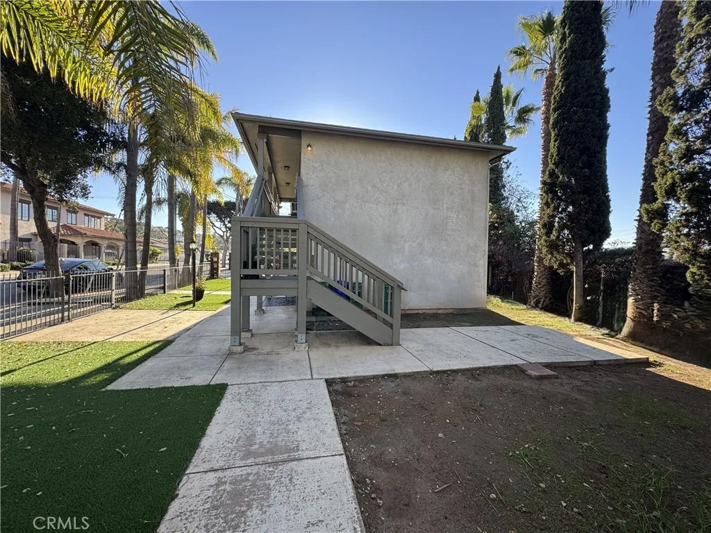 2525 Jefferson Street