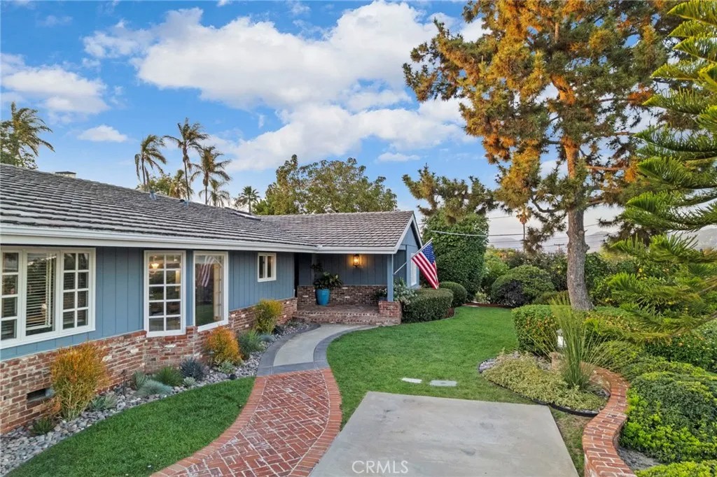 1618 Alapat Drive