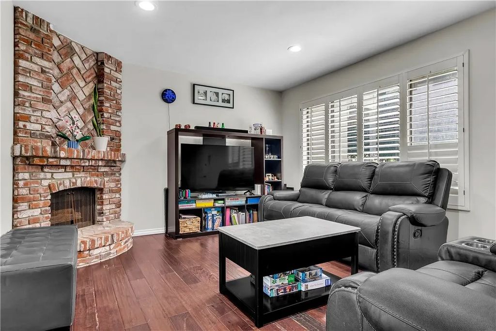 Photo of 9903 Karmont Ave, South Gate, CA 90280 (MLS # DW26068050)