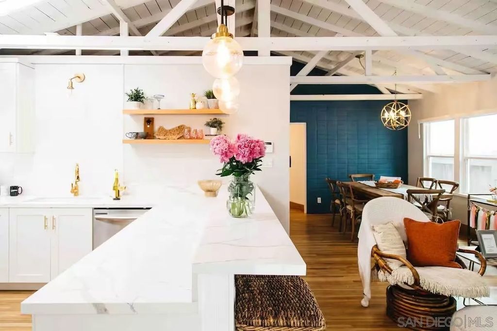 Photo of 728 Ostend Court, San Diego, CA 92109 (MLS # 260009335)