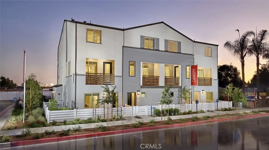 1301 W North Pinecrest Paseo