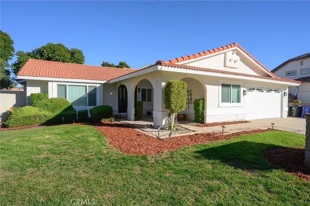 Photo of 2350 N Beechwood Ave, Rialto, CA 92377 (MLS # OC26002093)