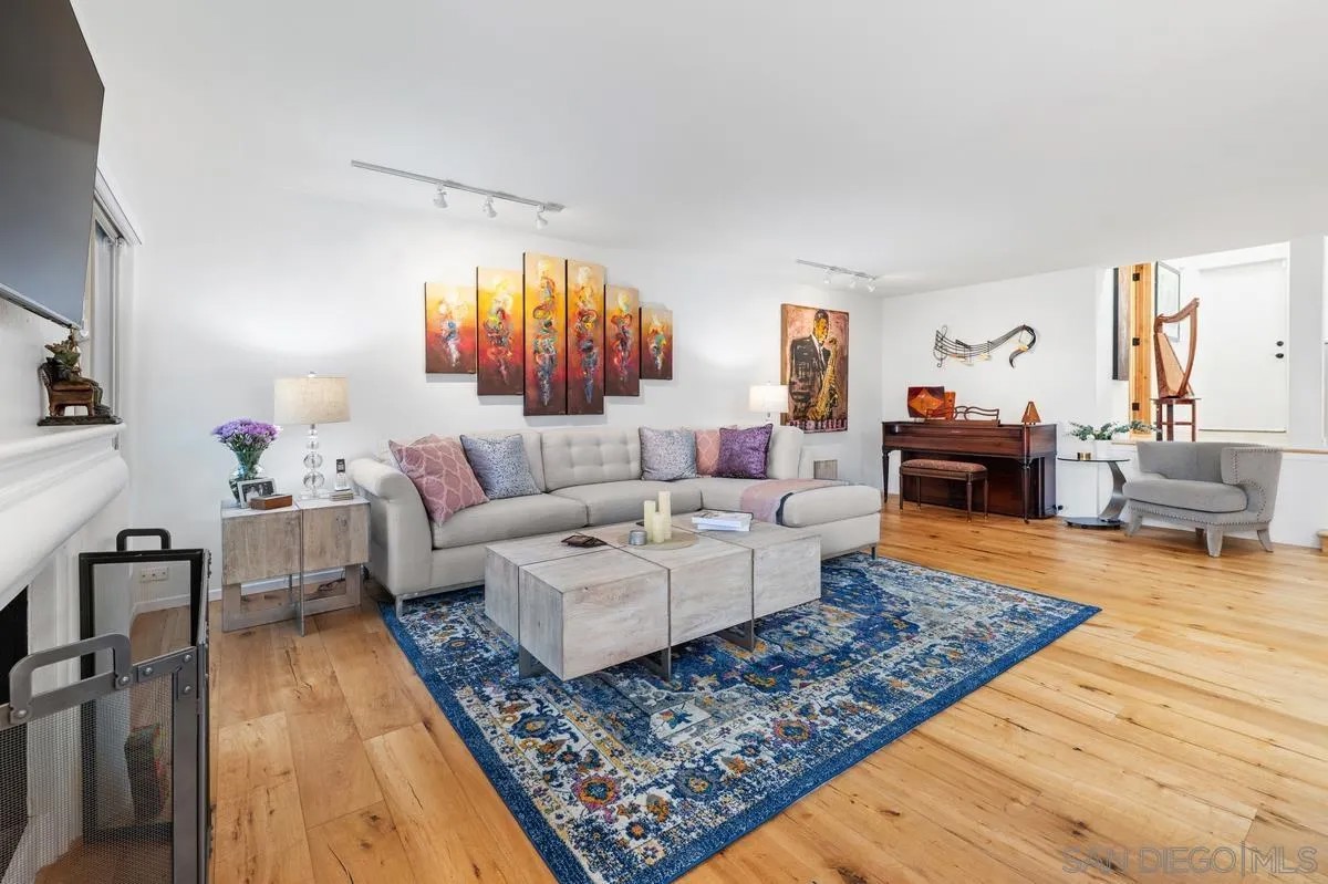 2047 Caminito Circulo Norte