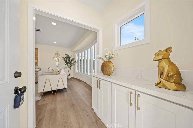 2710 Magnolia