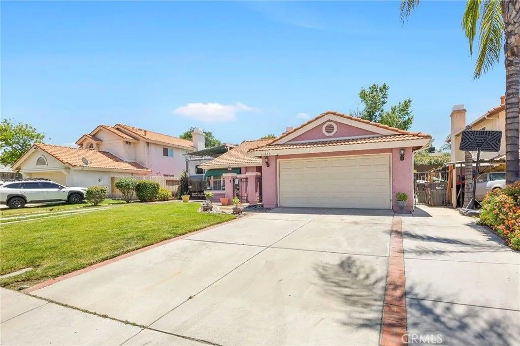 Photo of 43395 Peartree LN, Hemet, CA 92544 (MLS # SW26095896)