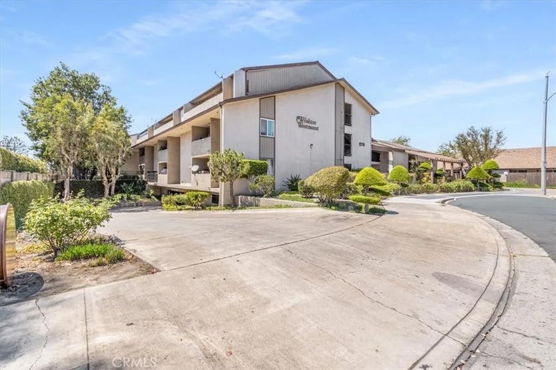 278 N Wilshire 129