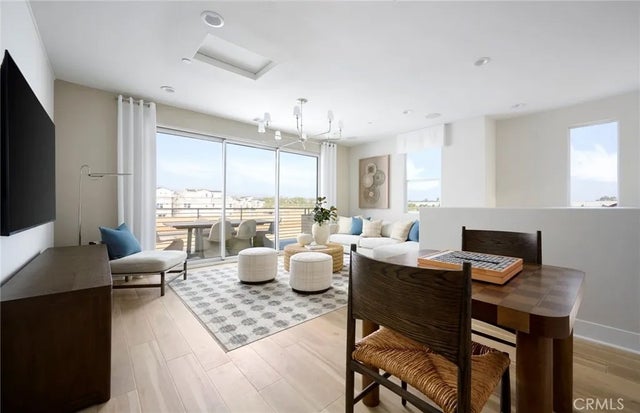 105 Moody, Irvine