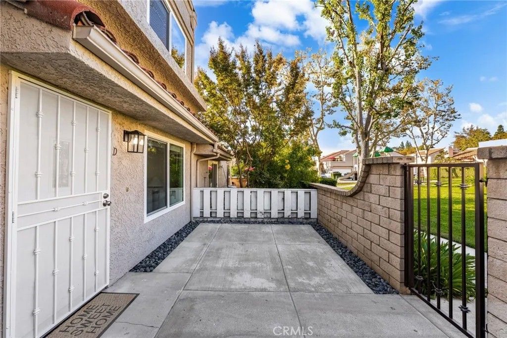 Photo of 6948 Laguna Pl, Rancho Cucamonga, CA 91701 (MLS # CV26005913)