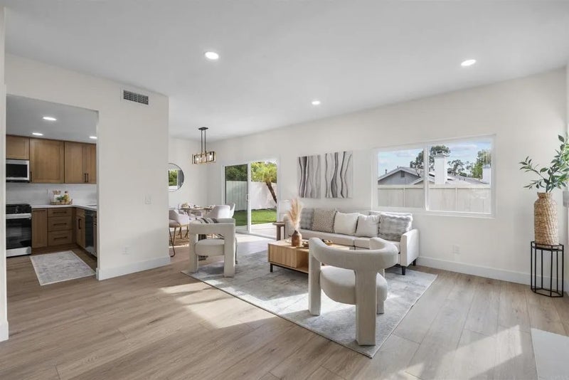 7902 Tinaja Lane