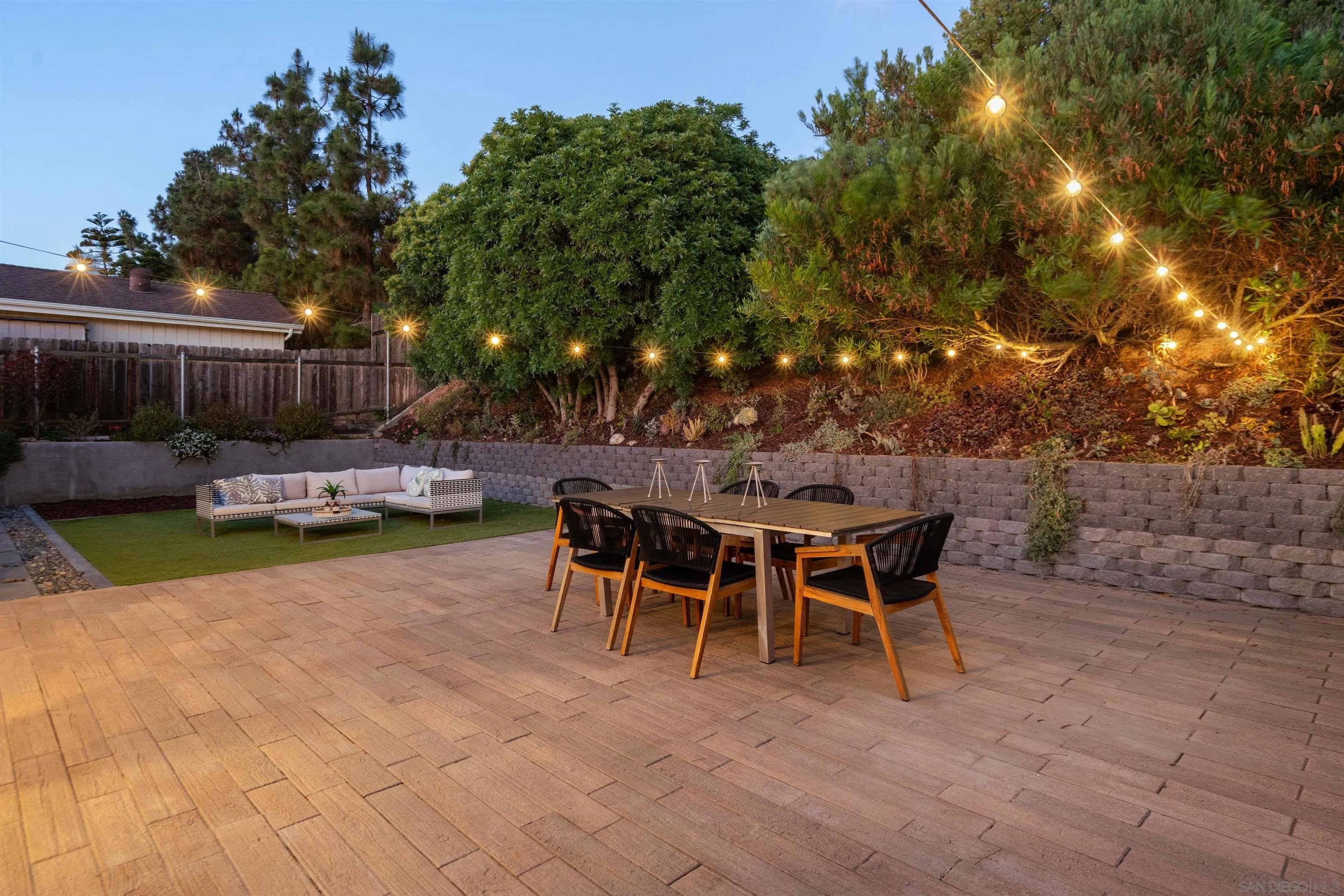 4517 Lyric Ln