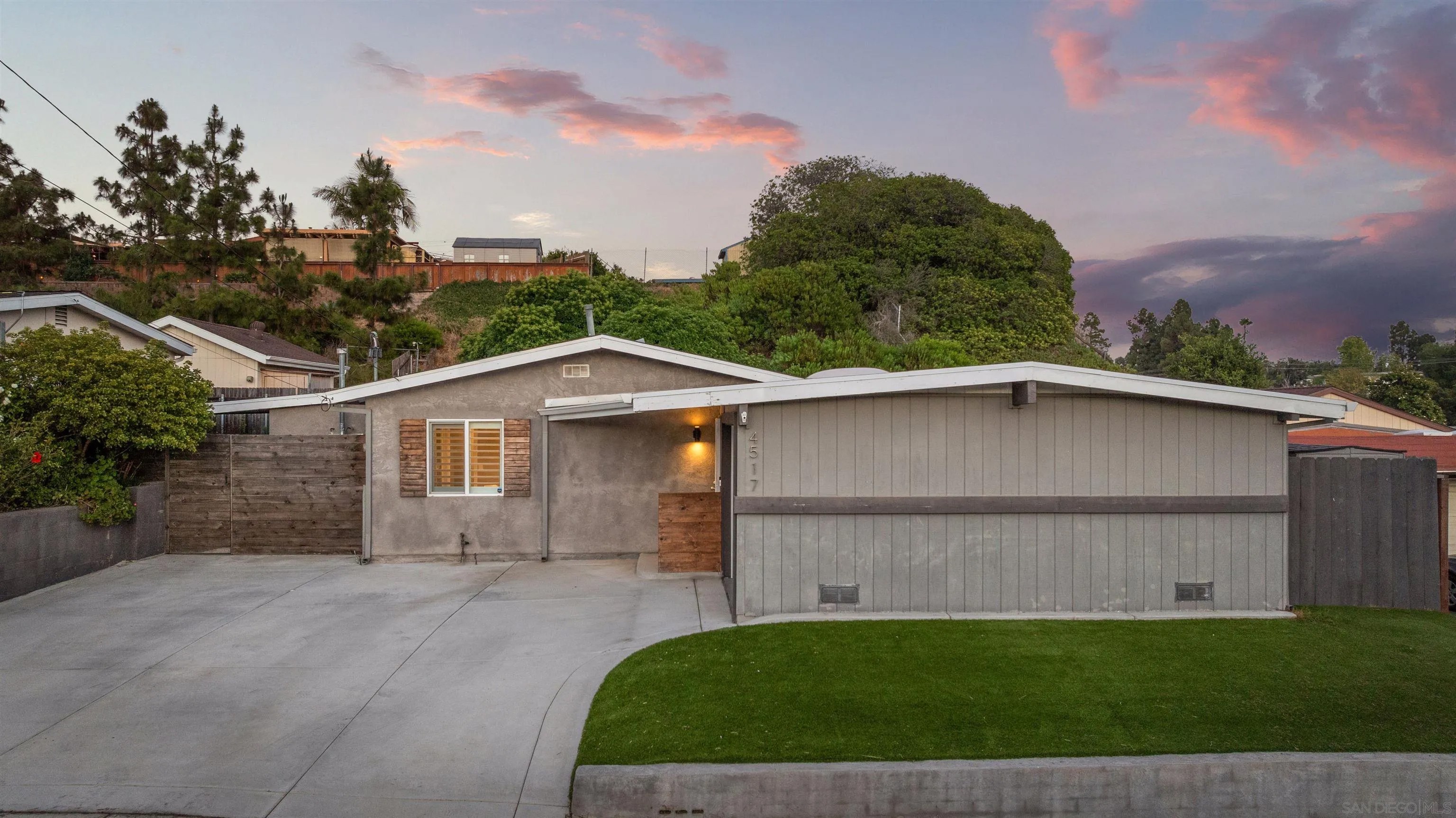 4517 Lyric Ln