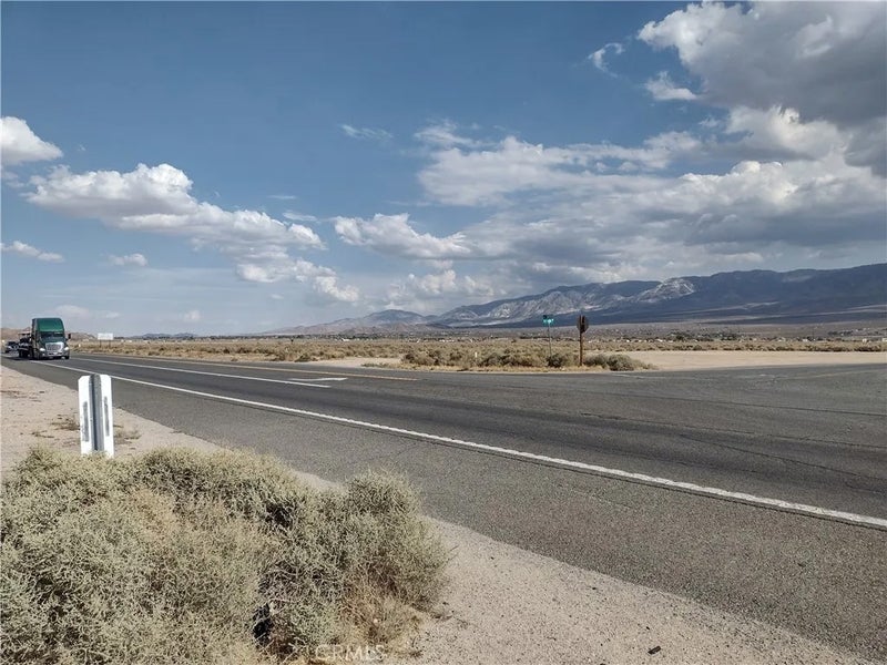 300 Highway 18