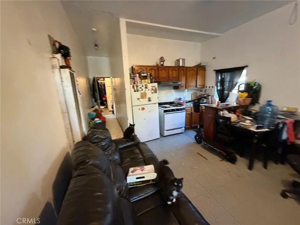 Photo of 2112 City View Avenue, Los Angeles, CA 90033 (MLS # SR26016896)