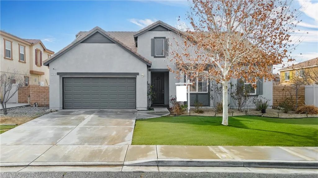 Photo of 37757 Sabra Ln, Palmdale, CA 93552 (MLS # SR26027642)