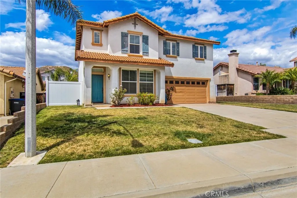 22154 Country Hills