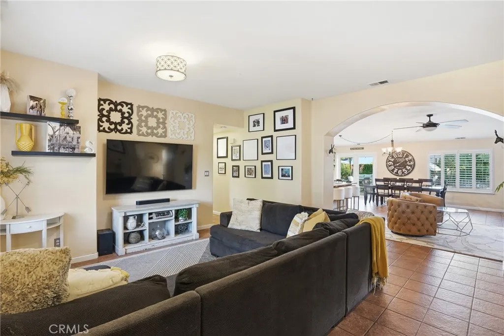 2641 Vineyard Circle