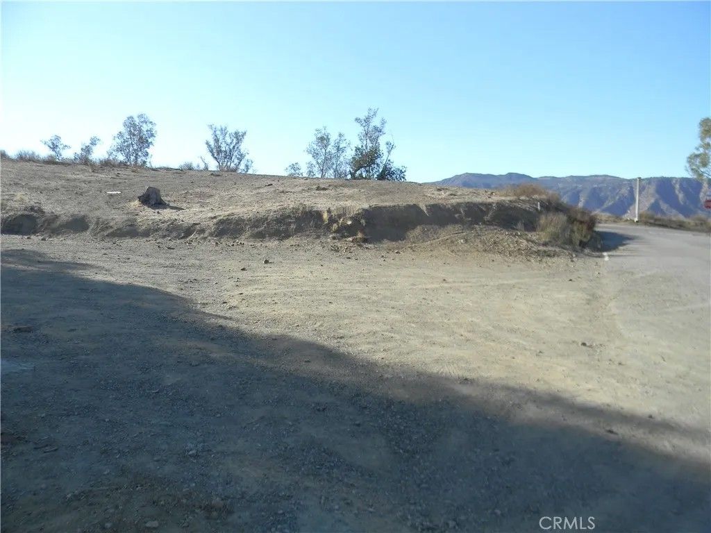 Photo of 0 Sunnyslope, Lake Elsinore, CA 92530 (MLS # SW25275079)