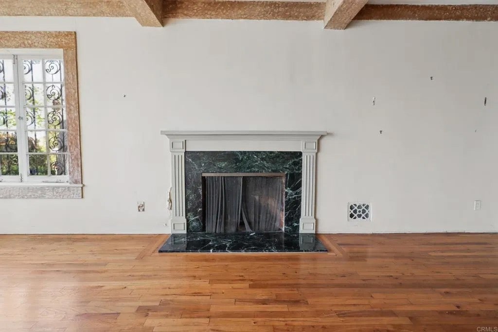 5669 Bellevue Avenue