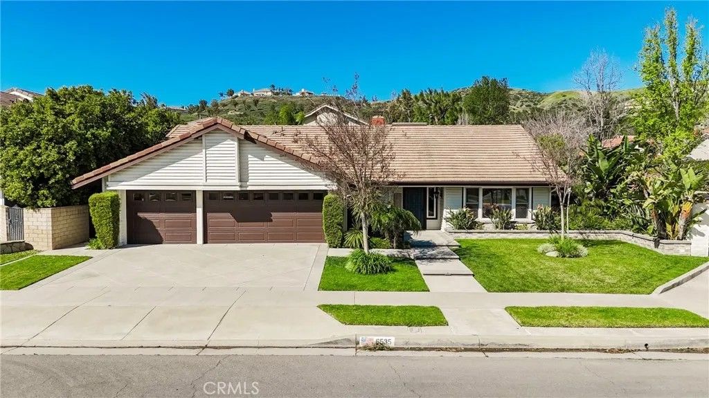Photo of 6535 E Yosemite Ave, Orange, CA 92867 (MLS # OC26037509)