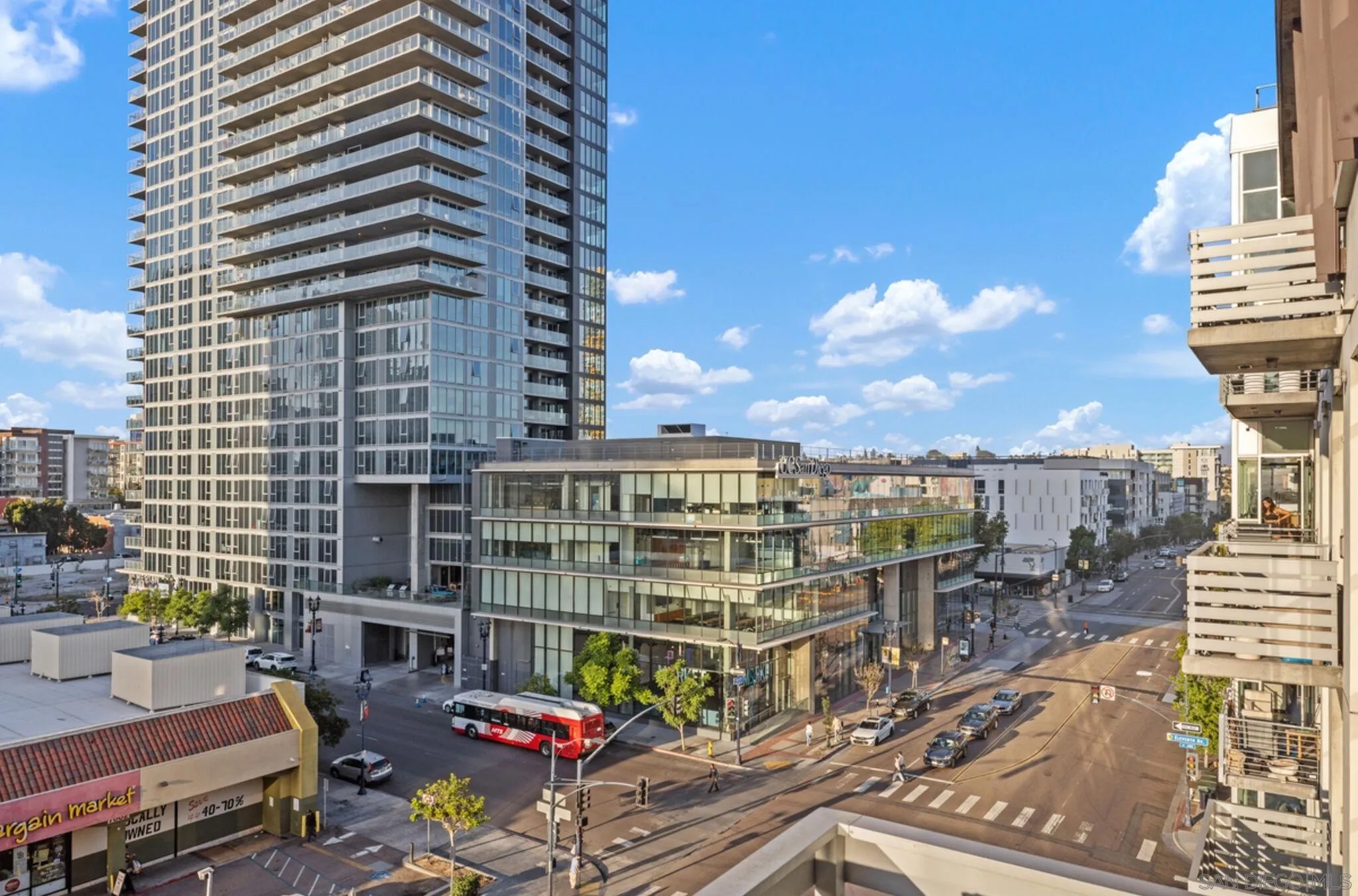 527 10Th Ave 605