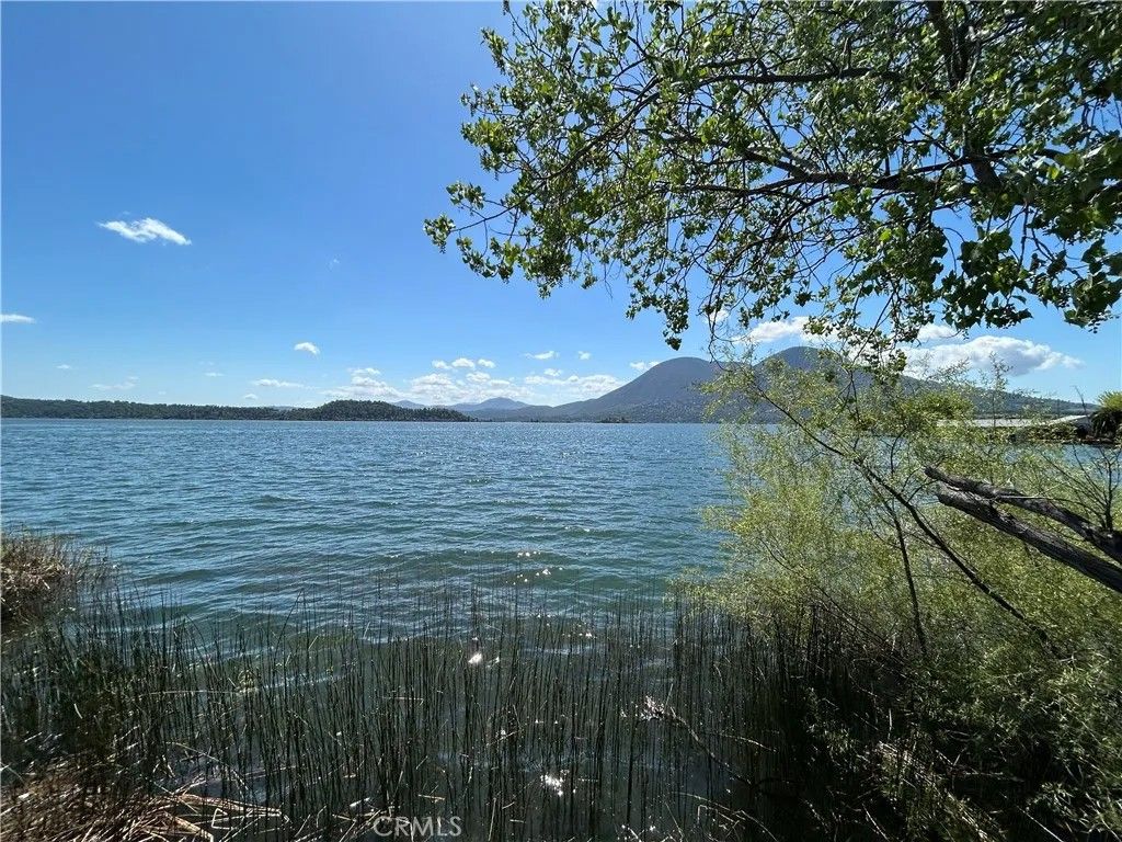 Photo of 9725 E Highway 20, Clearlake Oaks, CA 95423 (MLS # LC25277941)