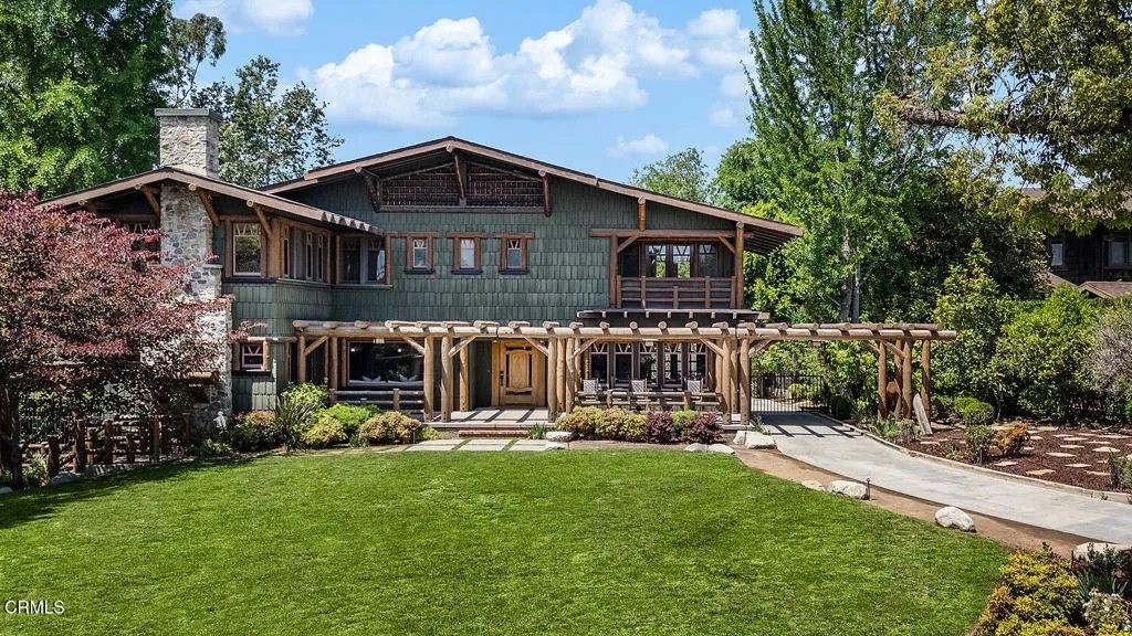 Photo of 1361 Ridge Way, Pasadena, CA 91106 (MLS # P1-26768)