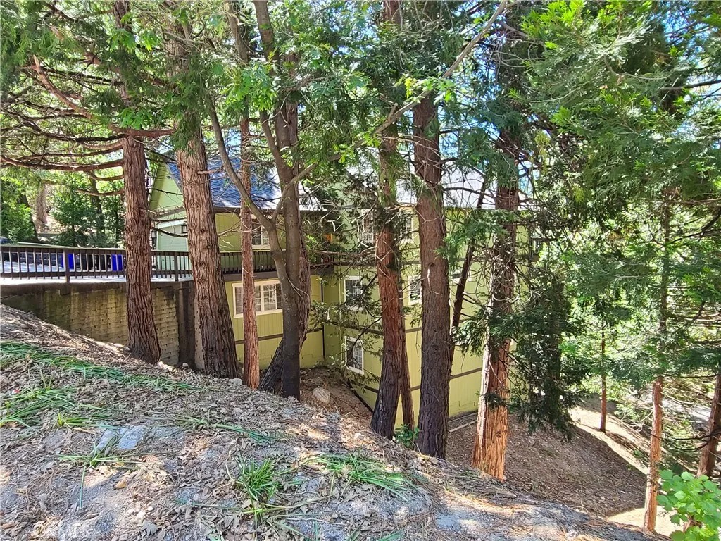 27457 Oakwood
