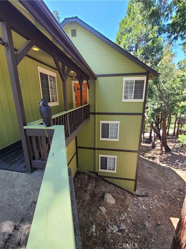 27457 Oakwood