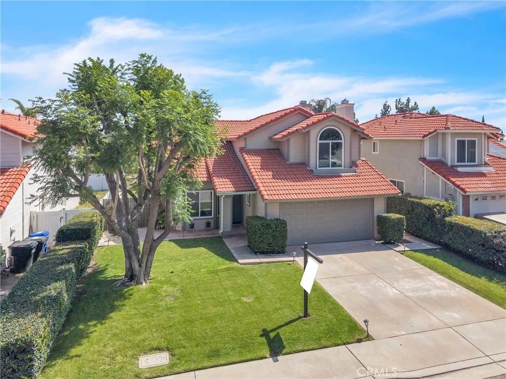 Photo of 16933 Farwell ST, Fontana, CA 92336 (MLS # CV26097035)