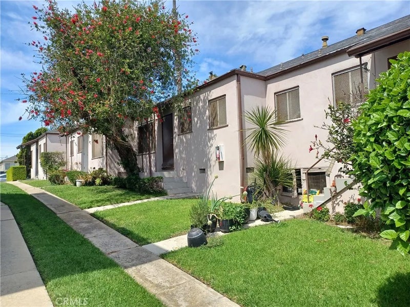 4474 W 60th