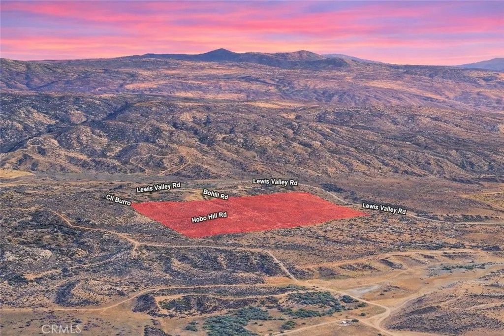 Photo of 44530 Lewis Valley, Hemet, CA 92544 (MLS # SC26114938)