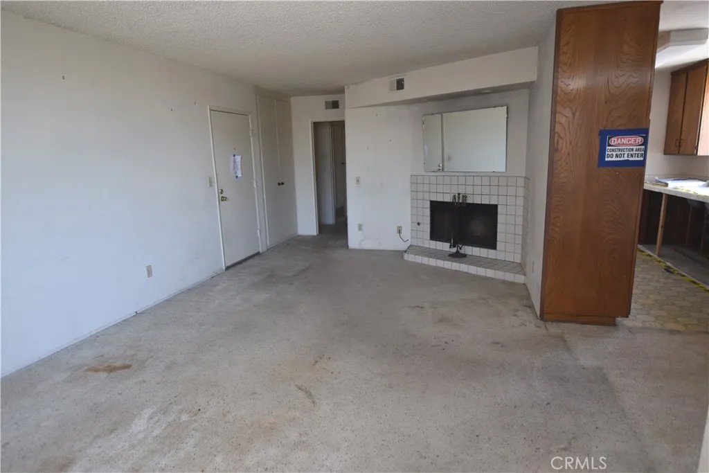 3845 Groton Street 4
