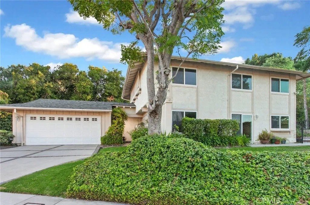 23633 Del Cerro Circle